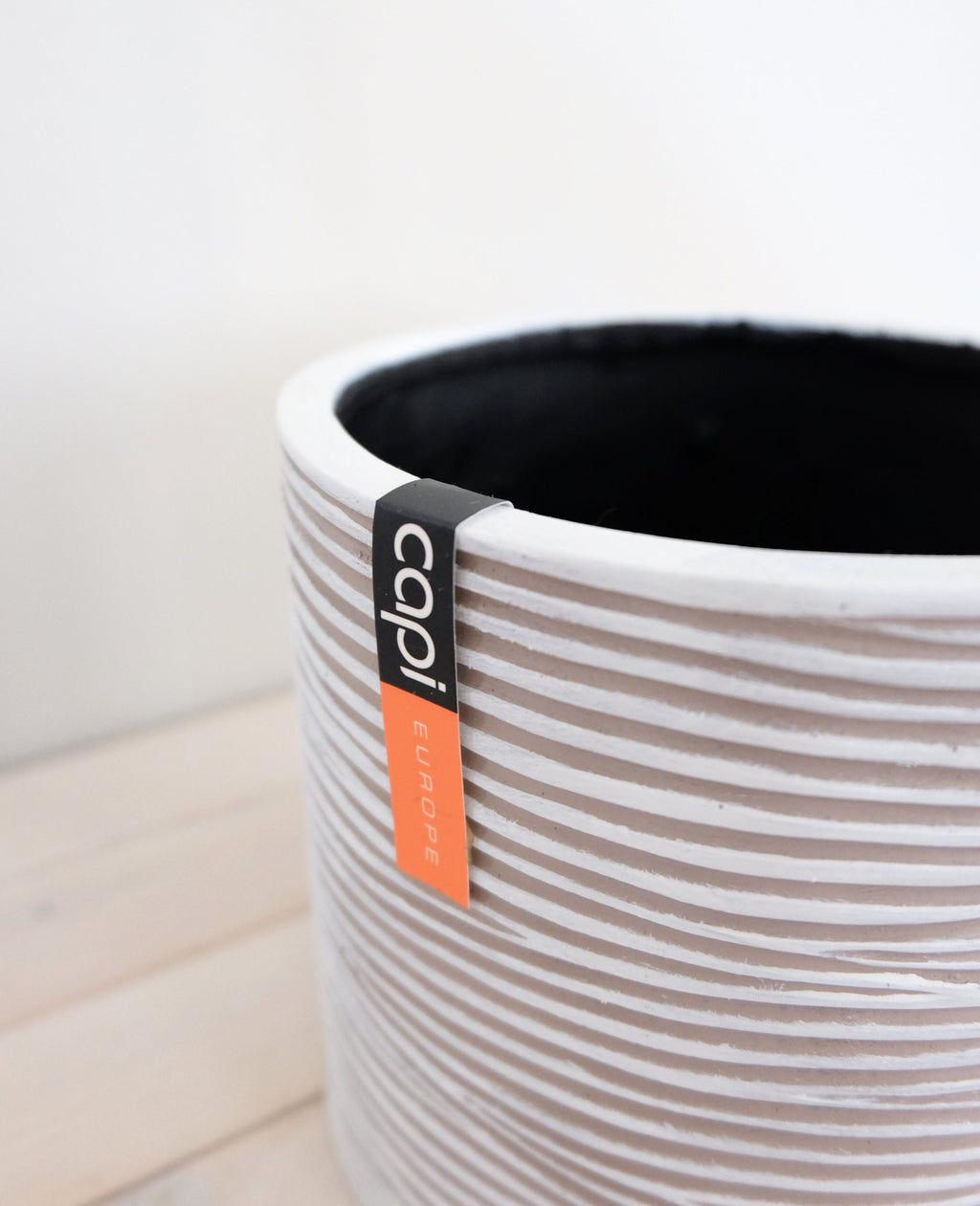 "Kukkaruukku Cylinder pieni ylhäältä – Ø14 cm pyöreä norsunluunvärinen ruukku