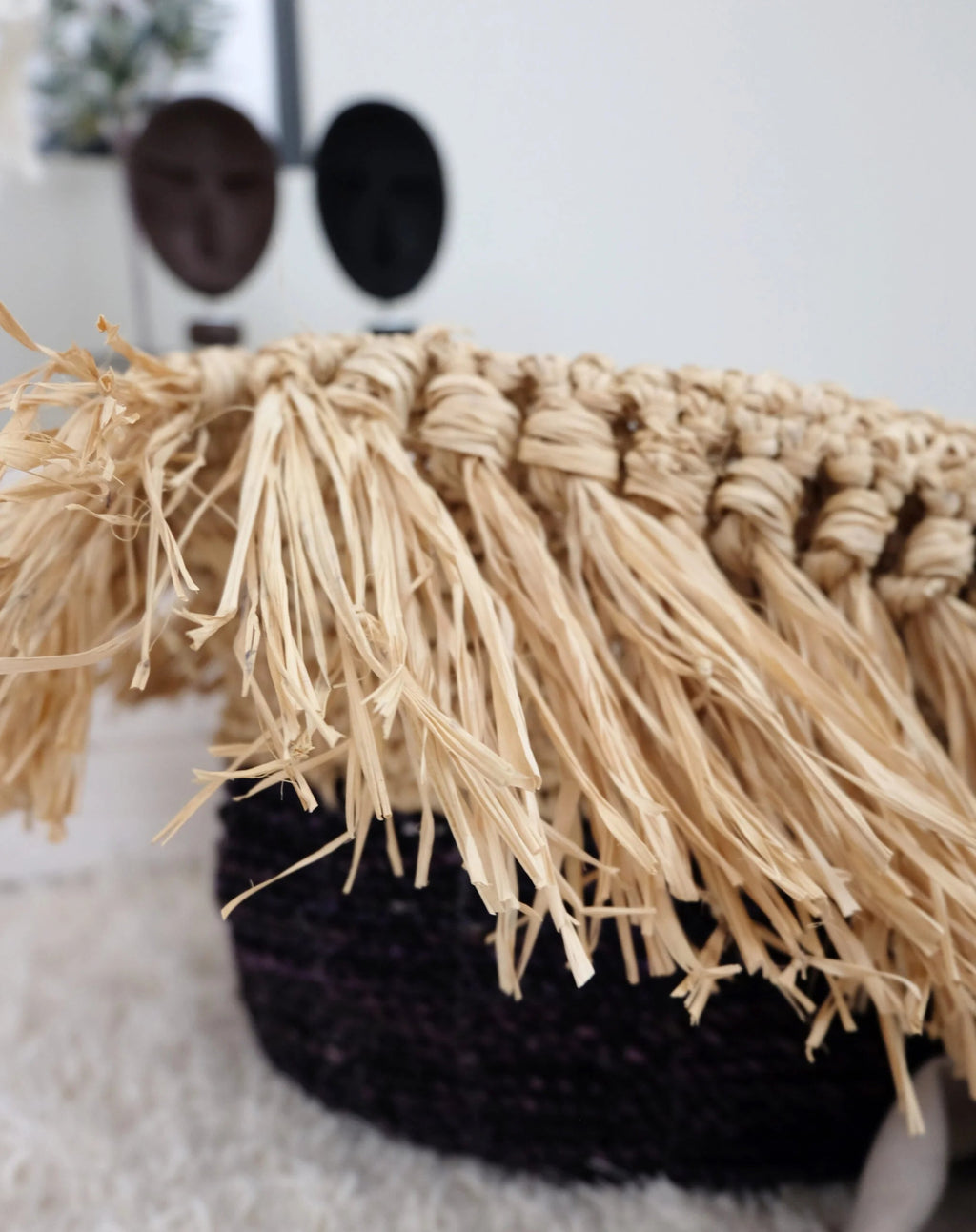 Lähikuva Eve-korin meriheinäpunoksesta ja reunahapsuista