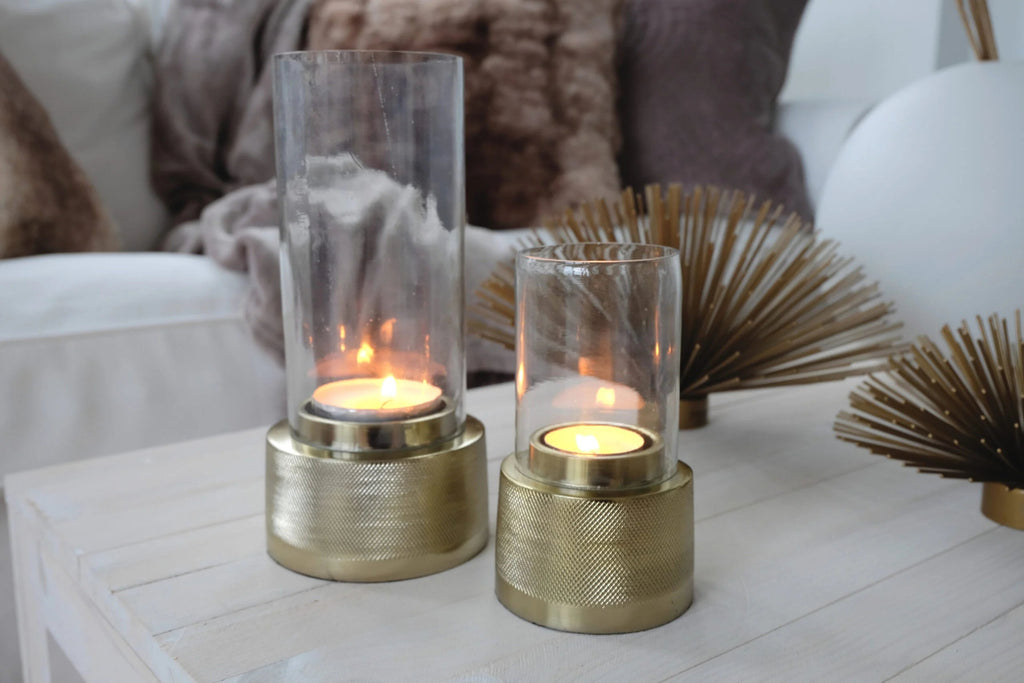 Sigor iso ja pieni rinnakkain – Light & Living kynttilälyhty-sarja