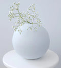 Vaaleansininen mattapintainen keraaminen pallomaljakko Pallo – Ø18,3 cm, korkeus 18 cm, J-line by Jolipa