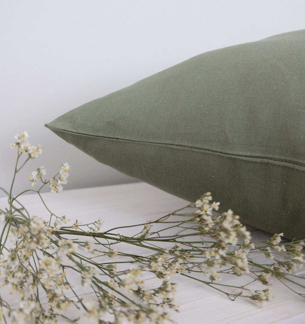 Verde-tyynynpäällinen sivusta – oliivinvihreä pellava viskoosi tekstuuri