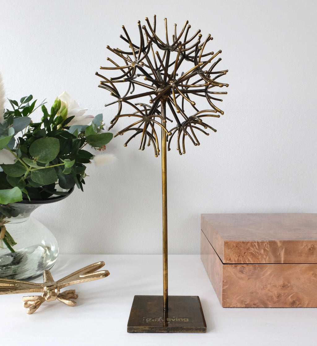 Antiikkimessinkinen voikukka-pöytäkoriste – metallinen kukkakoriste, korkeus 28 cm