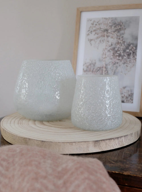 Koristealusta Wood kynttilälyhtyjen alla – keisaripuu sisustusalusta