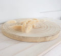 Keisaripuinen koristealusta Wood – 33×33×2,5 cm, beige, J-line by Jolipa