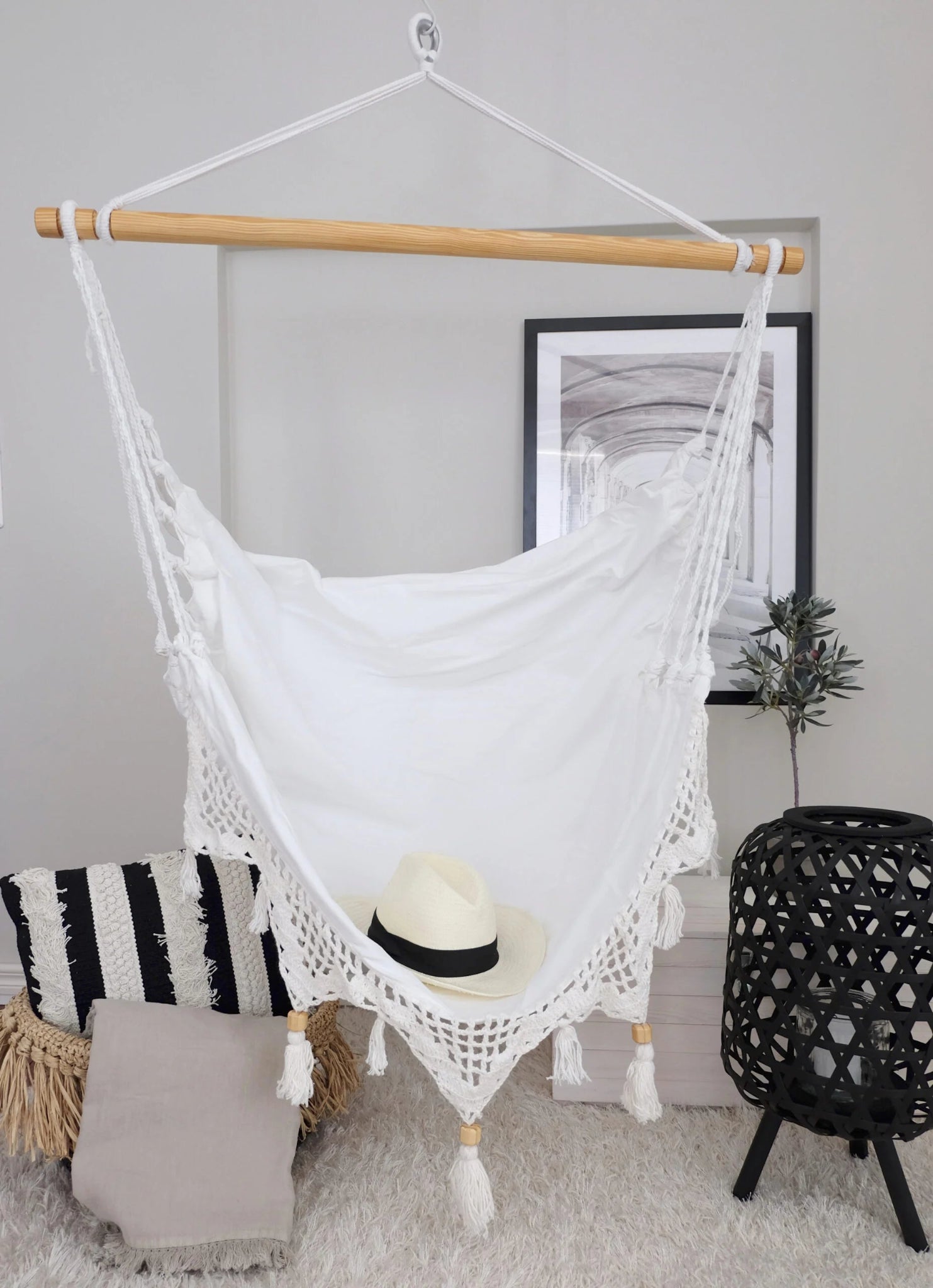 Valkoinen puuvilla-pellava riipputuoli Cotton – 160×128×128 cm, kantokyky 120 kg