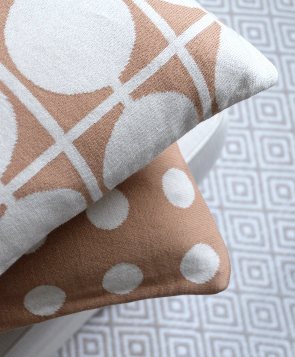 Sisustustyynynpäällinen Don toisen tyynyn kanssaa – jacquard-neulottu puuvillatyyny sisustus