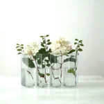 Lasinen 4-osioinen kapea maljakko